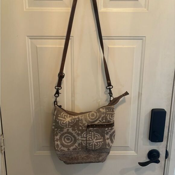 Myra Bag Tan and Cream Crossbody - Picture 2 of 6